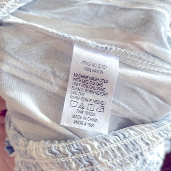 Ocean Drive Jumpsuit 100% Rayon Blue & White Striped Bow Ties Open Shoulder - Picture 13 of 15